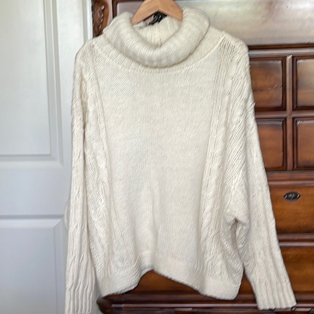 TopShop Sweater - Large